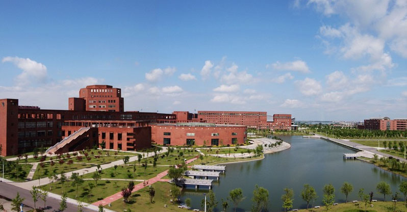 江西師范大學旭潔洗地機客戶案例-<a href=http://www.m.baidu-0531.com target=_blank class=infotextkey>洗地機生產廠</a>家